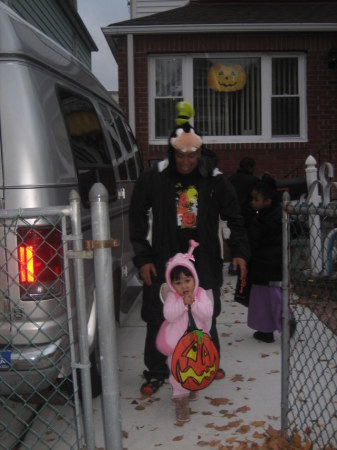 Hurry daddy more candies